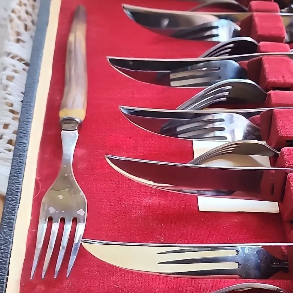 Vintage J Sanderson & Son Faux Stag Horn/Antler Knife/Fork Set Original Case